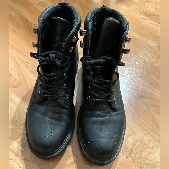 Boots - Picture 1 of 4